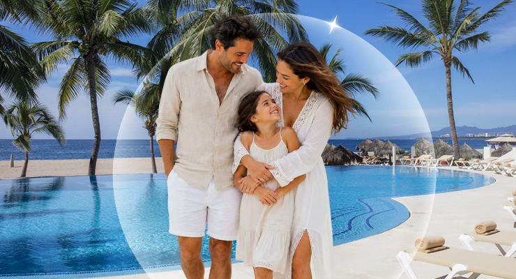 SUMMER WITH LESS ROUTINE AND MORE VACATION! Krystal Grand® Puerto Vallarta SUMMER WITH LESS ROUTINE AND MORE VACATION! Krystal Grand® Puerto Vallarta