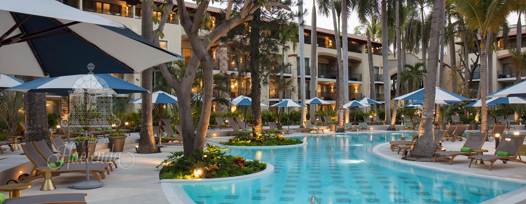 Krystal Grand® Puerto Vallarta   Krystal Grand® Puerto Vallarta