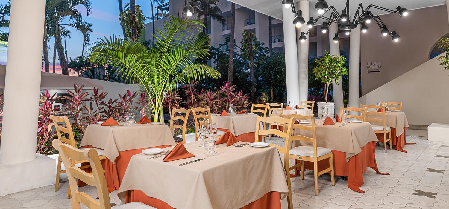 Restaurants Krystal Grand® Puerto Vallarta  Restaurants Krystal Grand® Puerto Vallarta